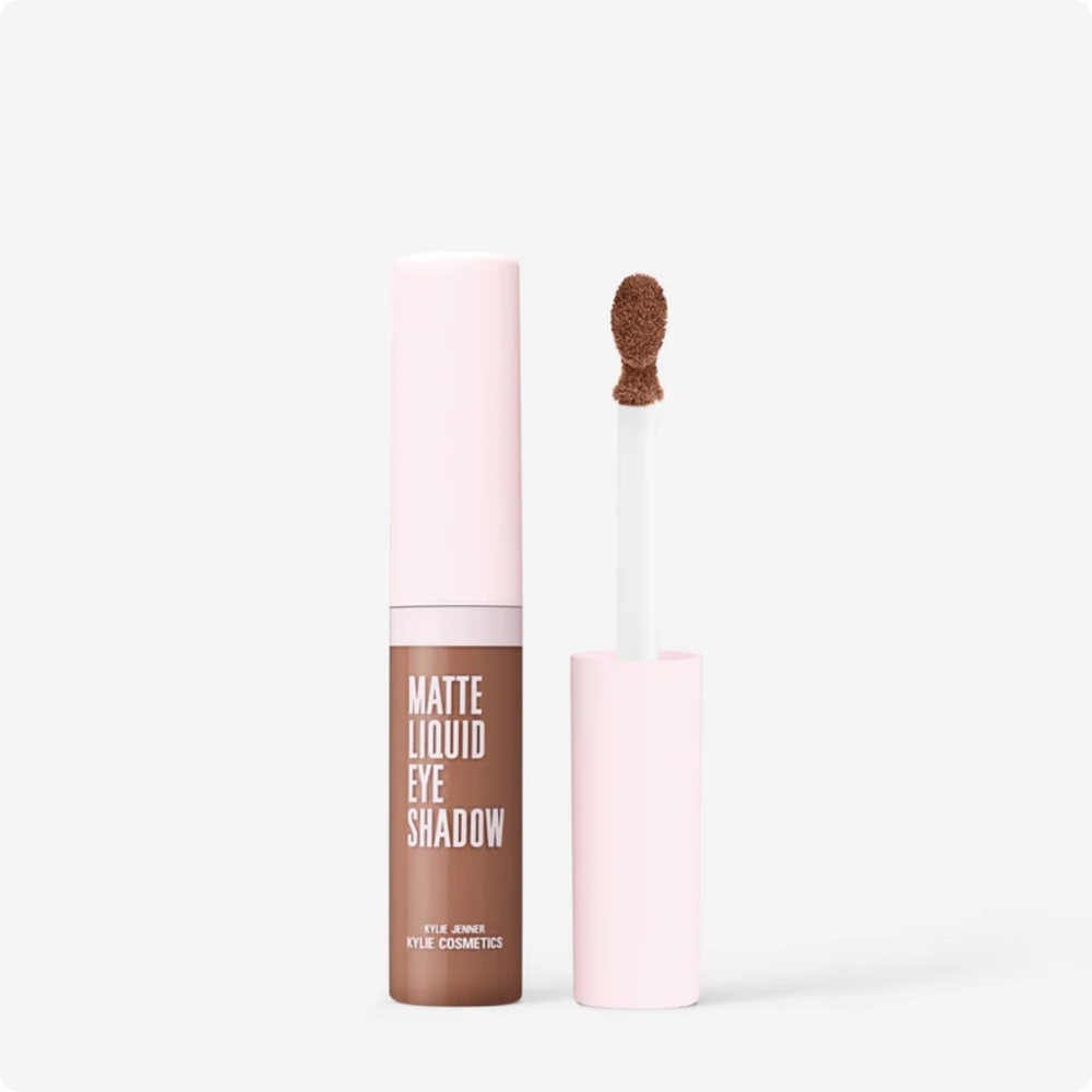 Kylie Cosmetics by Kylie Jenner Matte Liquid Eyeshadow (004 2 Steps Ahead)